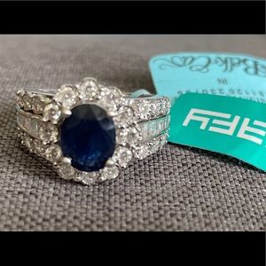 NWT Effy sapphire & diamond ring
